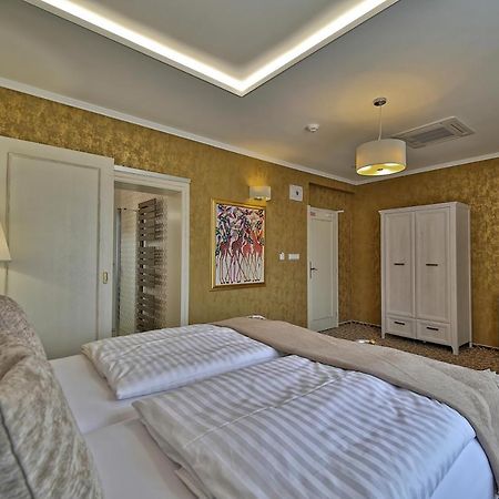 Hotel Pod Branou 바르데요프 외부 사진
