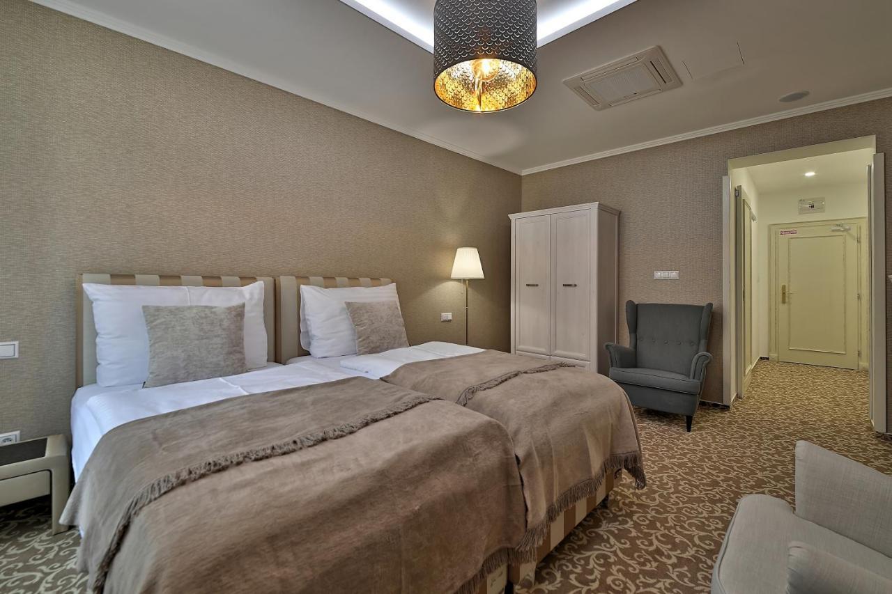 Hotel Pod Branou 바르데요프 외부 사진