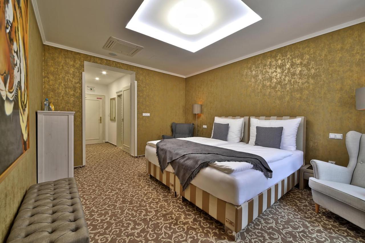 Hotel Pod Branou 바르데요프 외부 사진