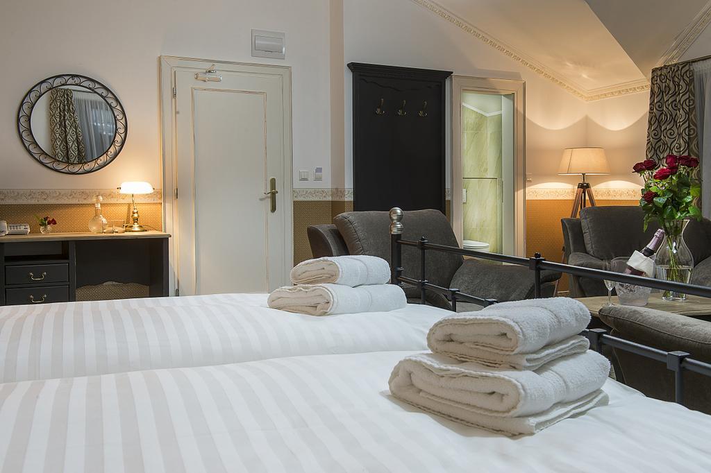 Hotel Pod Branou 바르데요프 객실 사진
